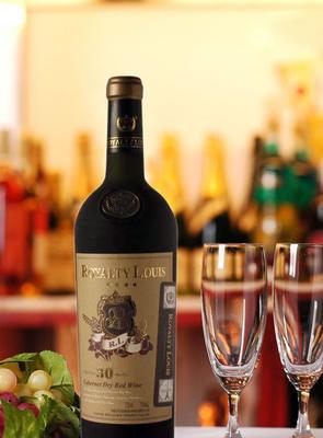 批發(fā)零售皇家路易干紅葡萄酒30年 宴請賓朋 5箱起批